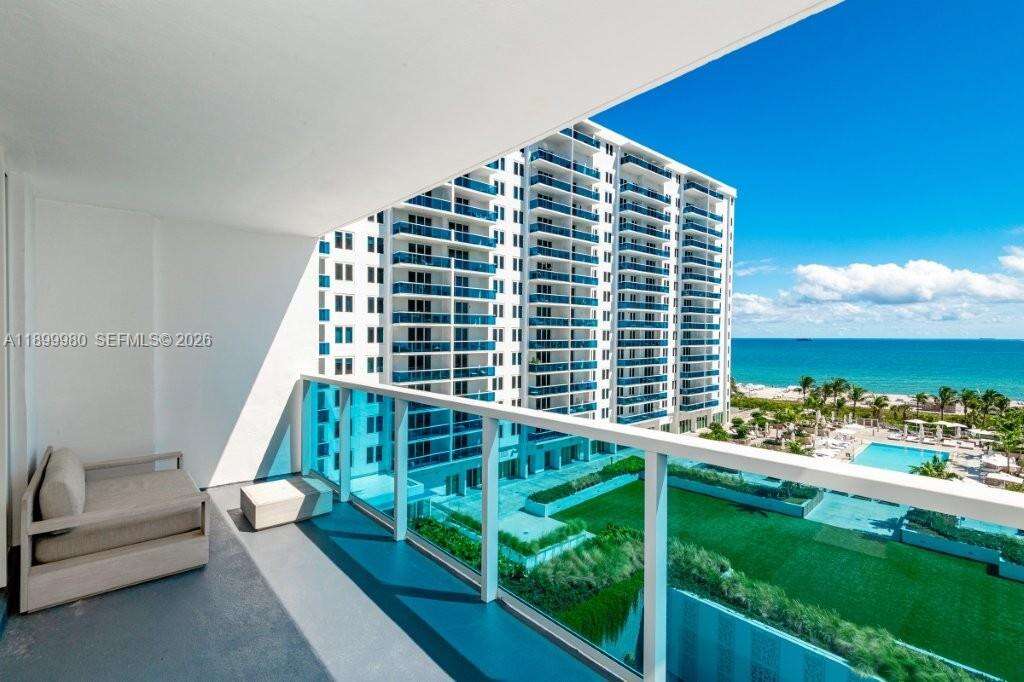 Roney Palace at 2301 Collins Ave, Miami Beach, FL 33139 - For Rent photo 32