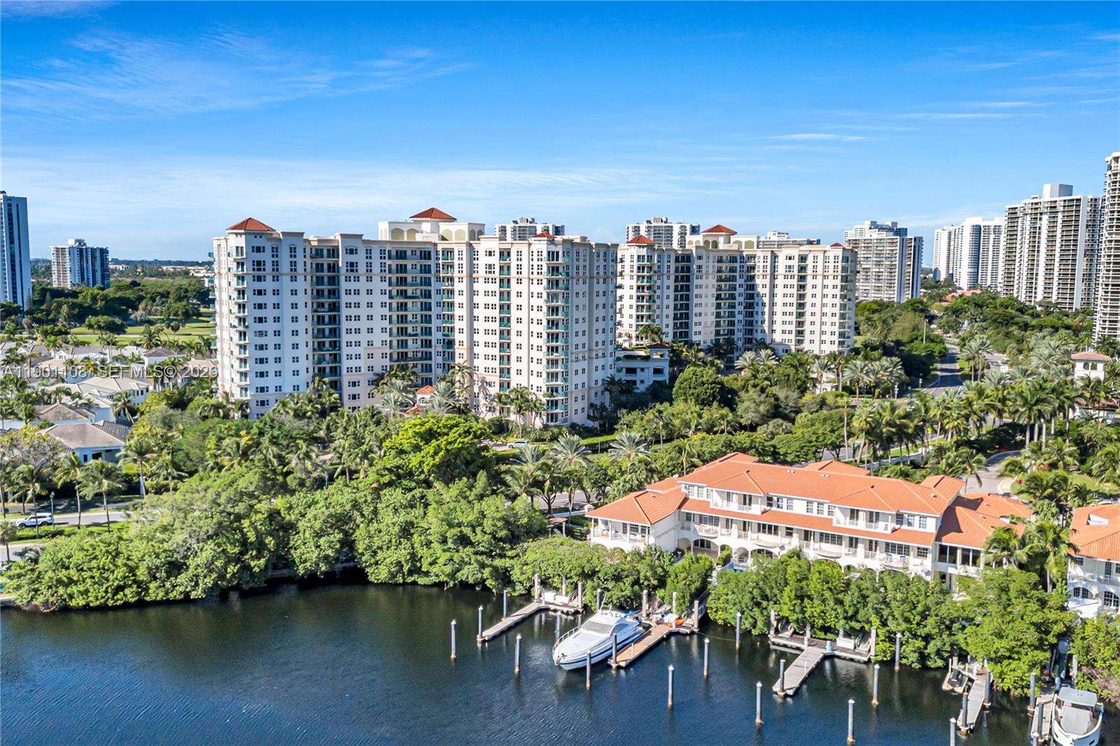 Turnberry Village South at 19900 Country Club Dr, Aventura, FL 33180 - For Rent photo 13