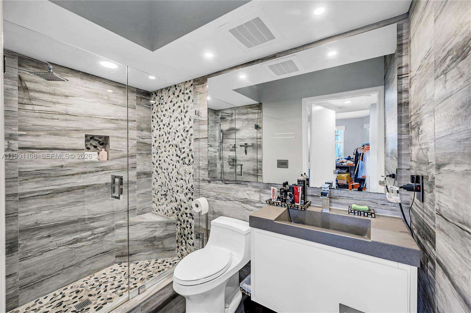 Turnberry Village South at 19900 Country Club Dr, Aventura, FL 33180 - For Rent photo 18