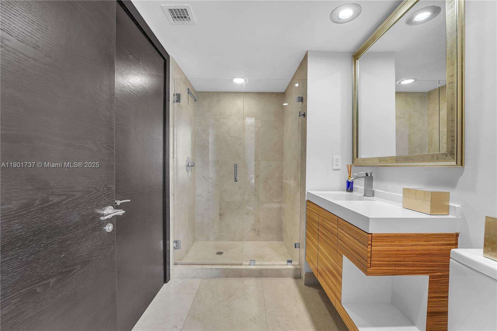 Icon Brickell 1 at 465 Brickell Ave, Miami, FL 33131 - For Rent photo 31