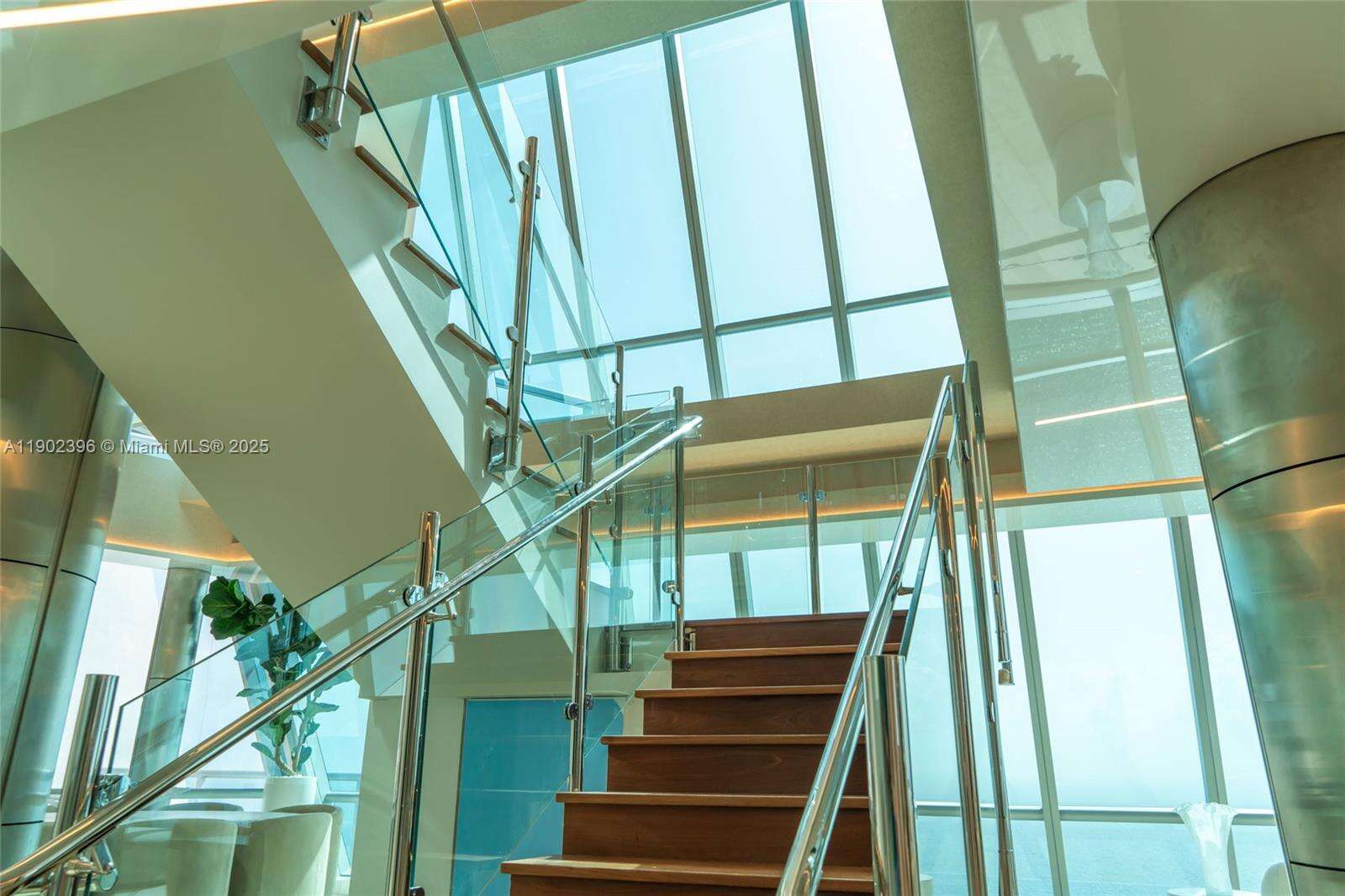 Jade Ocean at 17121 Collins Ave, Sunny Isles Beach, FL 33160 - For Rent photo 15