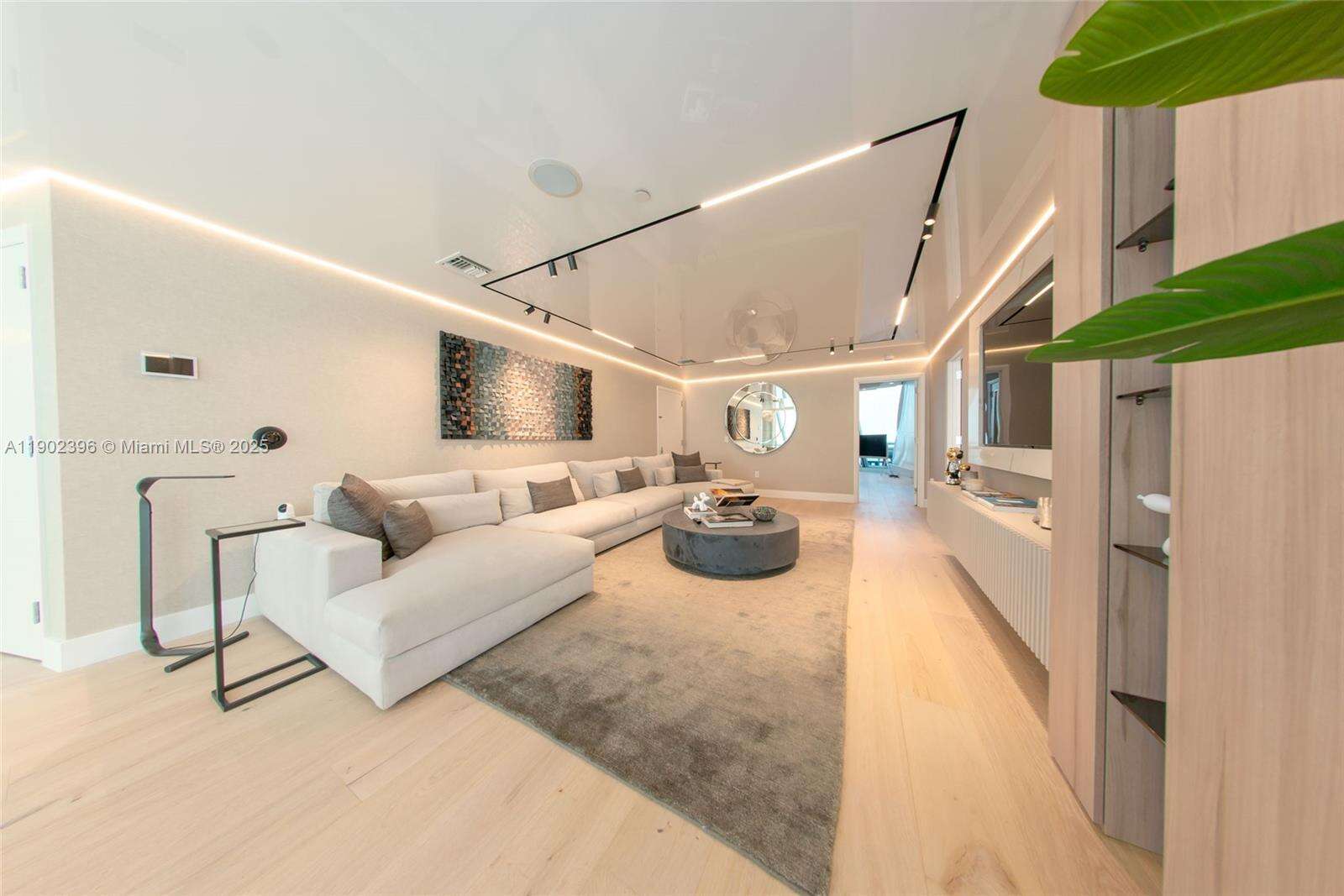 Jade Ocean at 17121 Collins Ave, Sunny Isles Beach, FL 33160 - For Rent photo 20