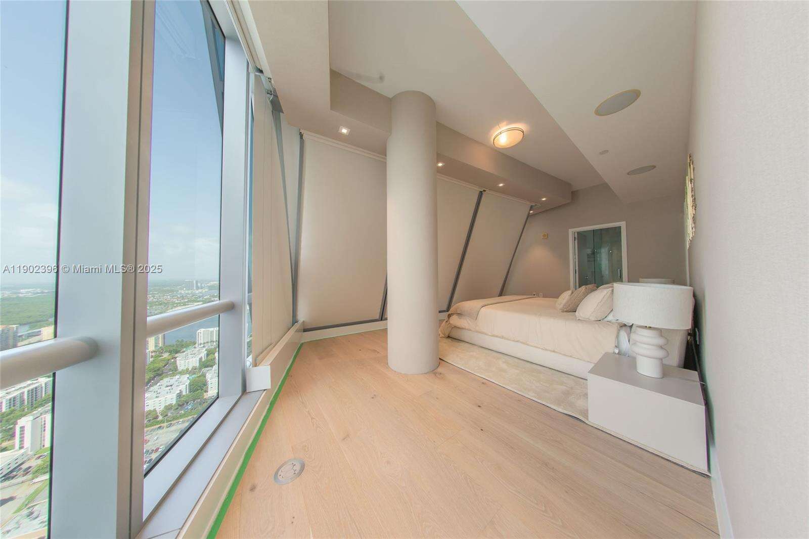 Jade Ocean at 17121 Collins Ave, Sunny Isles Beach, FL 33160 - For Rent photo 44