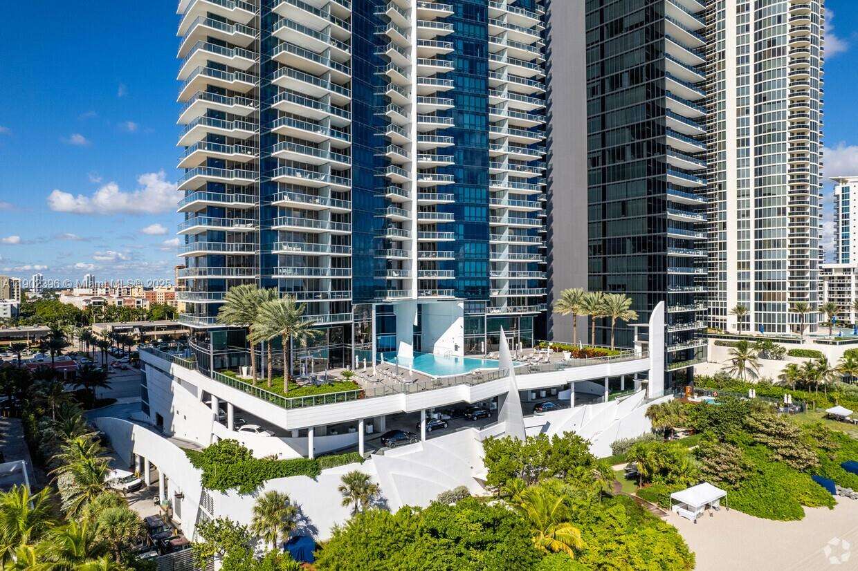 Jade Ocean at 17121 Collins Ave, Sunny Isles Beach, FL 33160 - For Rent photo 64