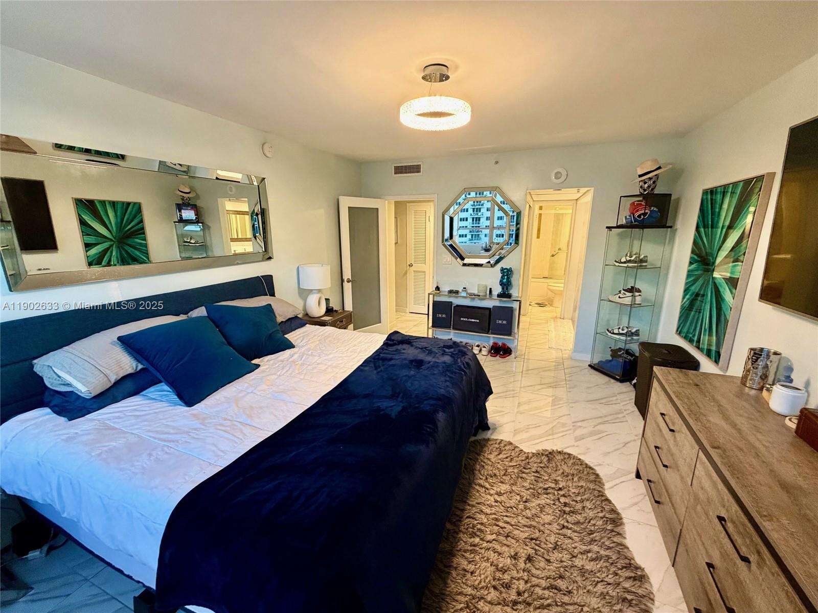 Flamingo South Beach at 1500 Bay Rd, Miami Beach, FL 33139 - For Rent photo 11