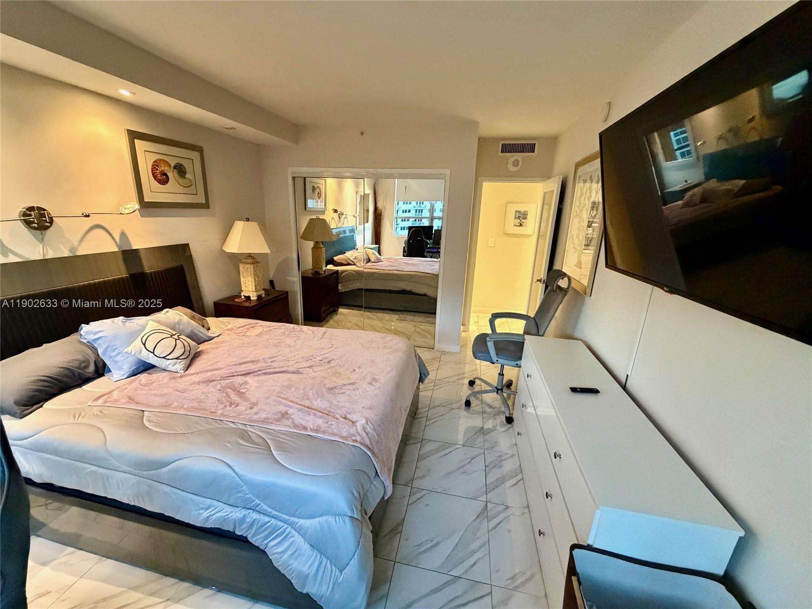 Flamingo South Beach at 1500 Bay Rd, Miami Beach, FL 33139 - For Rent photo 15
