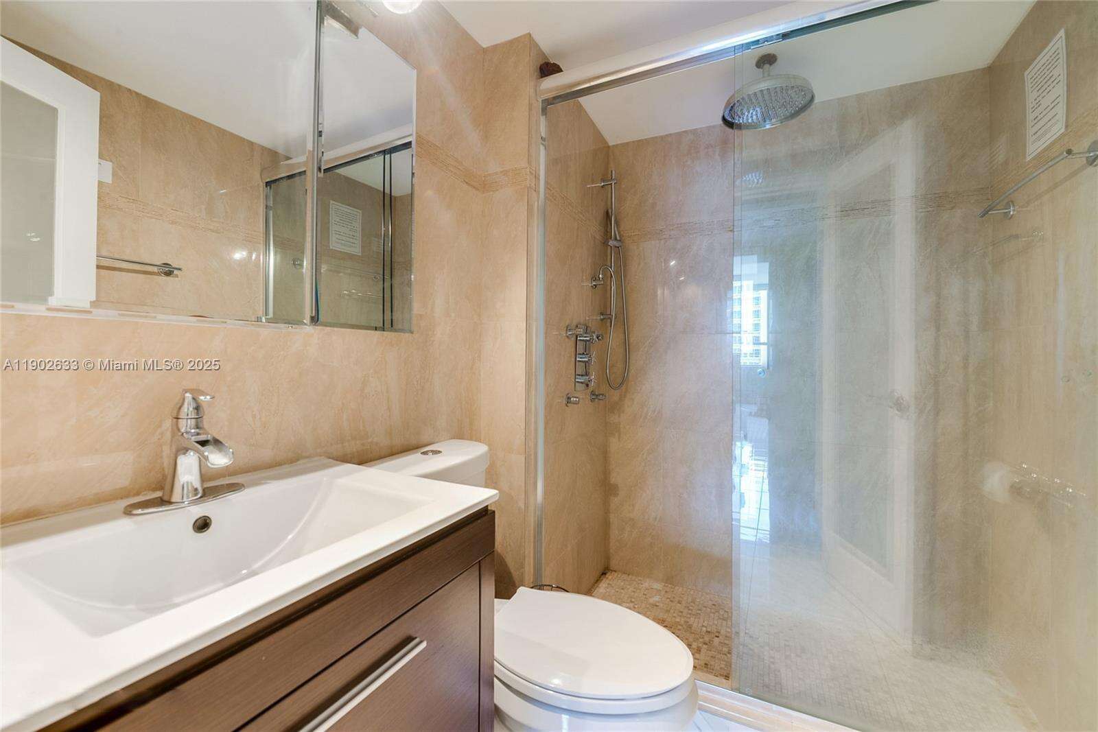 Flamingo South Beach at 1500 Bay Rd, Miami Beach, FL 33139 - For Rent photo 16