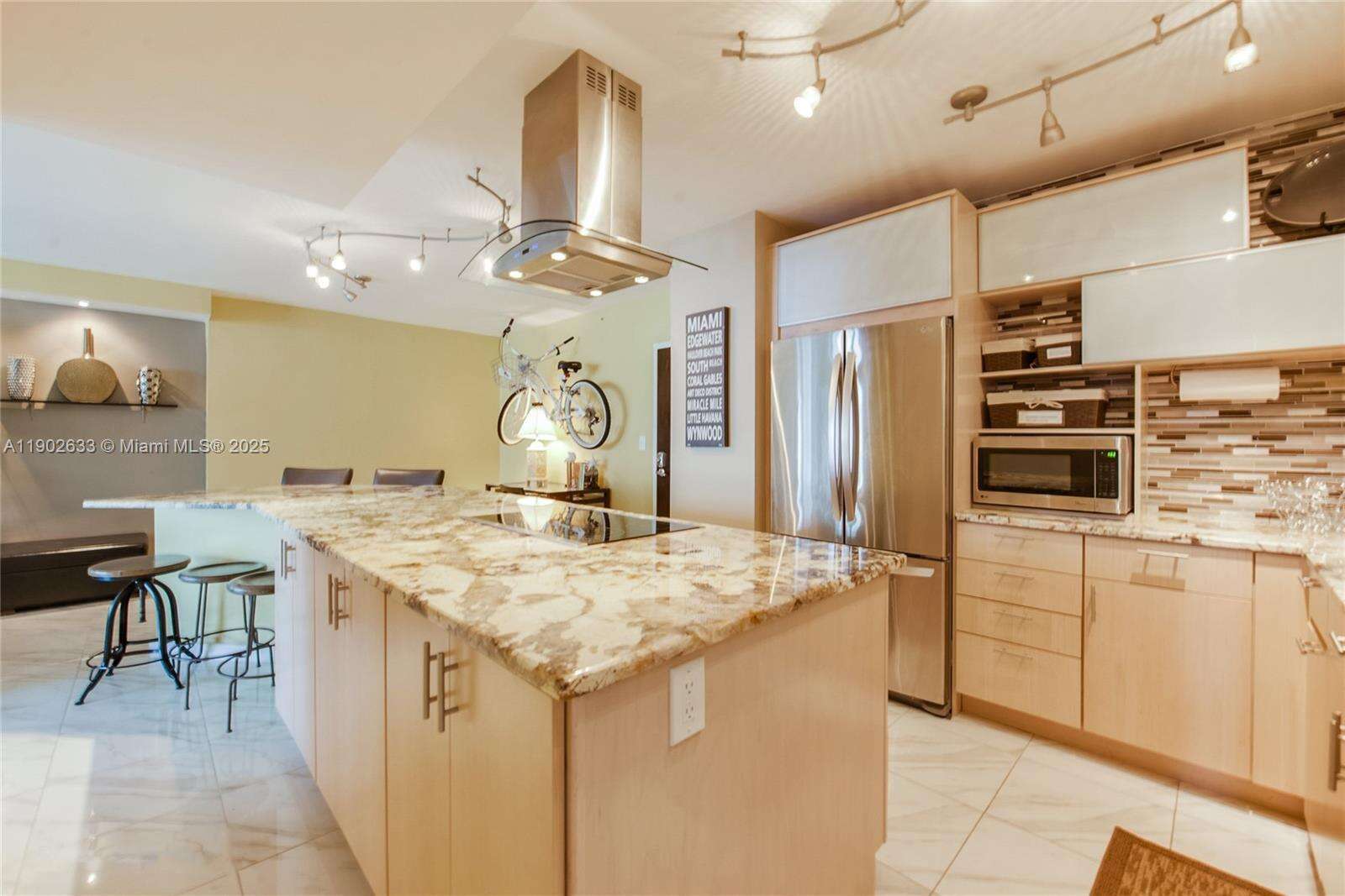Flamingo South Beach at 1500 Bay Rd, Miami Beach, FL 33139 - For Rent photo 8