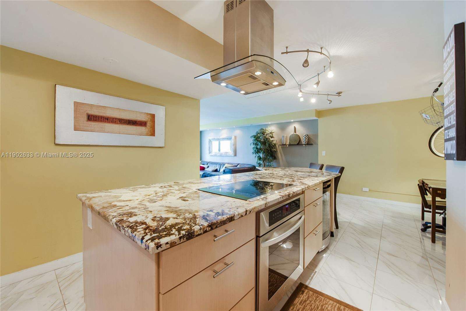 Flamingo South Beach at 1500 Bay Rd, Miami Beach, FL 33139 - For Rent photo 9