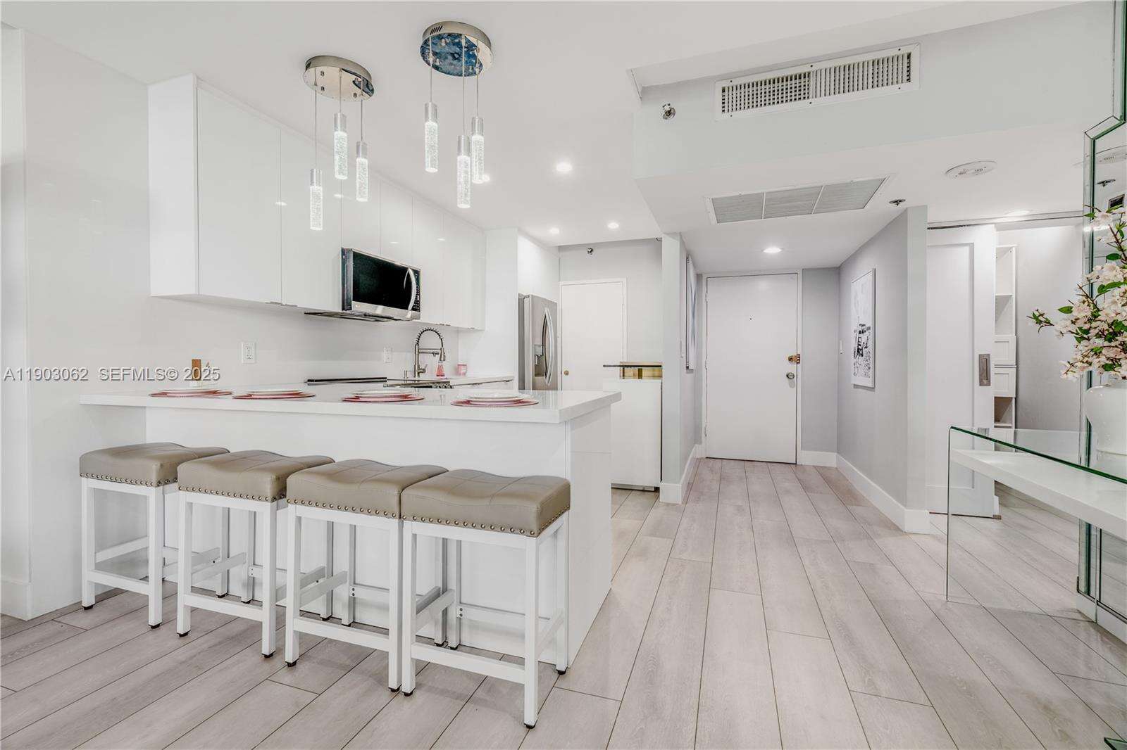 Decoplage at 100 Lincoln Rd, Miami Beach, FL 33139 - For Rent photo 12