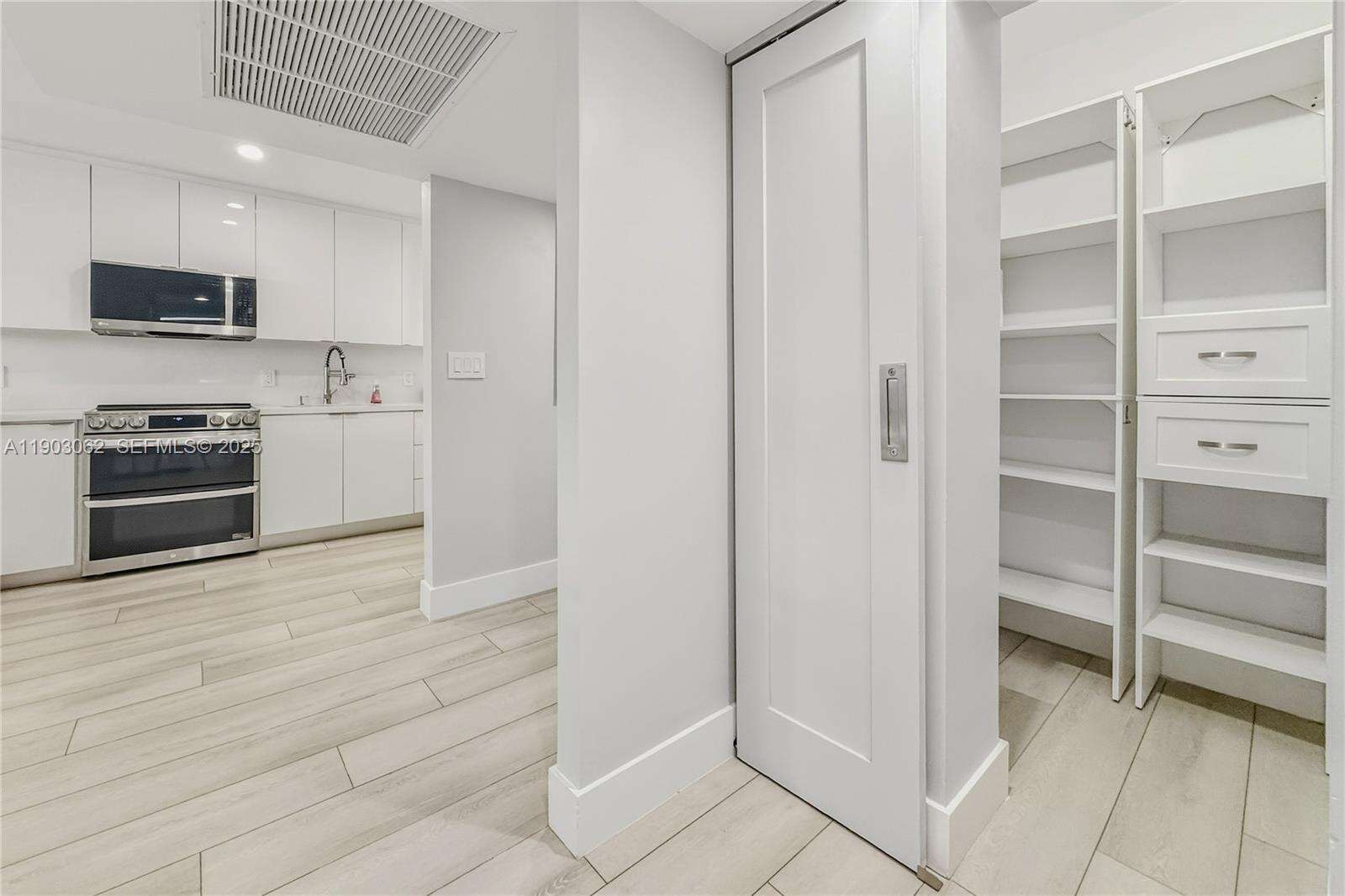 Decoplage at 100 Lincoln Rd, Miami Beach, FL 33139 - For Rent photo 32