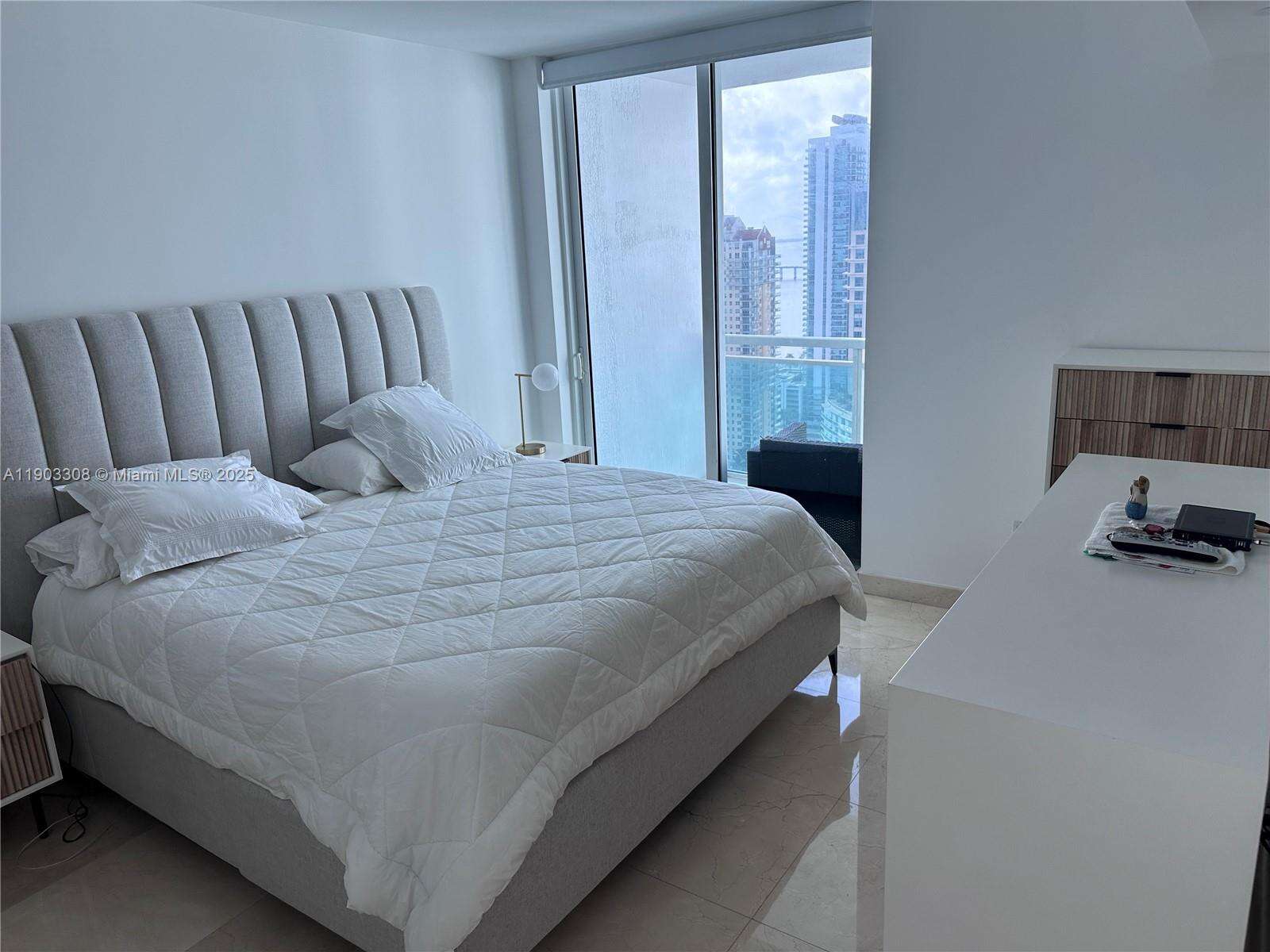 The Plaza On Brickell East at 950 Brickell Bay Dr, Miami, FL 33131 - For Rent photo 19