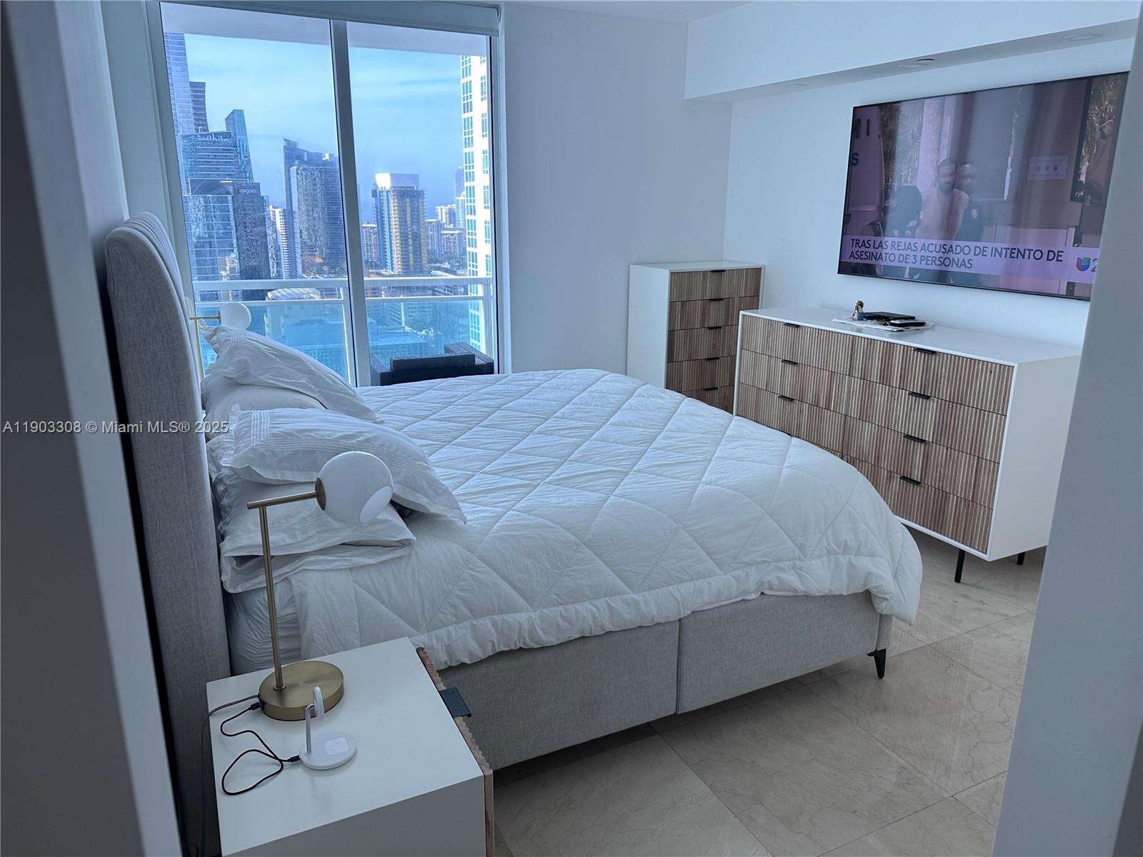 The Plaza On Brickell East at 950 Brickell Bay Dr, Miami, FL 33131 - For Rent photo 21