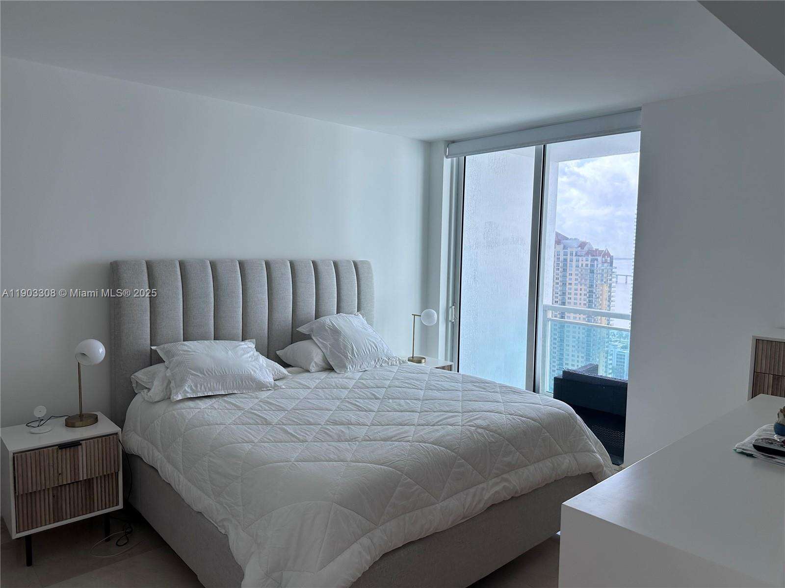 The Plaza On Brickell East at 950 Brickell Bay Dr, Miami, FL 33131 - For Rent photo 22
