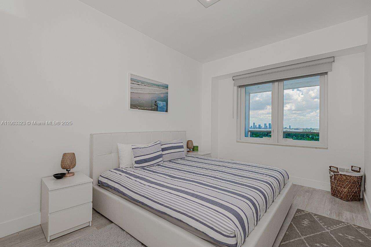 Roney Palace at 2301 Collins Ave, Miami Beach, FL 33139 - For Rent photo 19