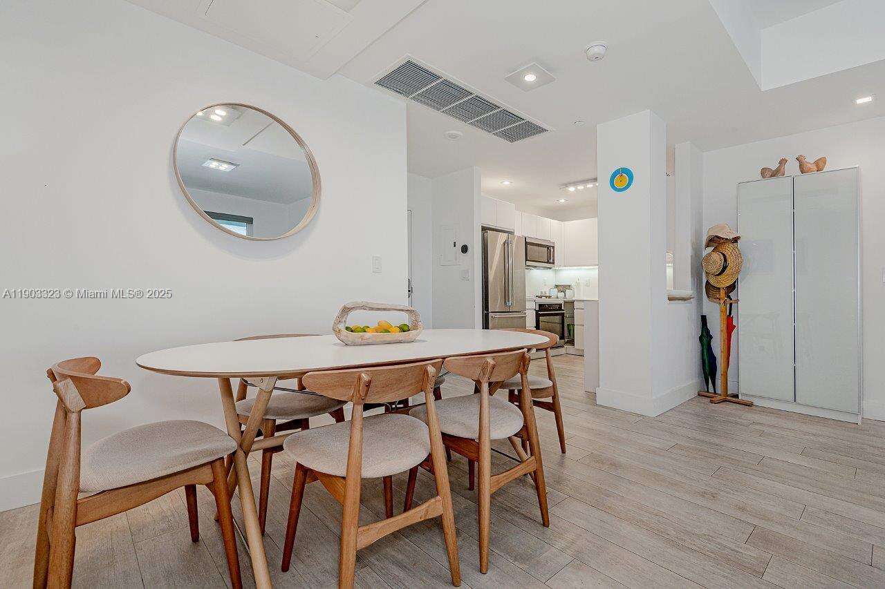 Roney Palace at 2301 Collins Ave, Miami Beach, FL 33139 - For Rent photo 6