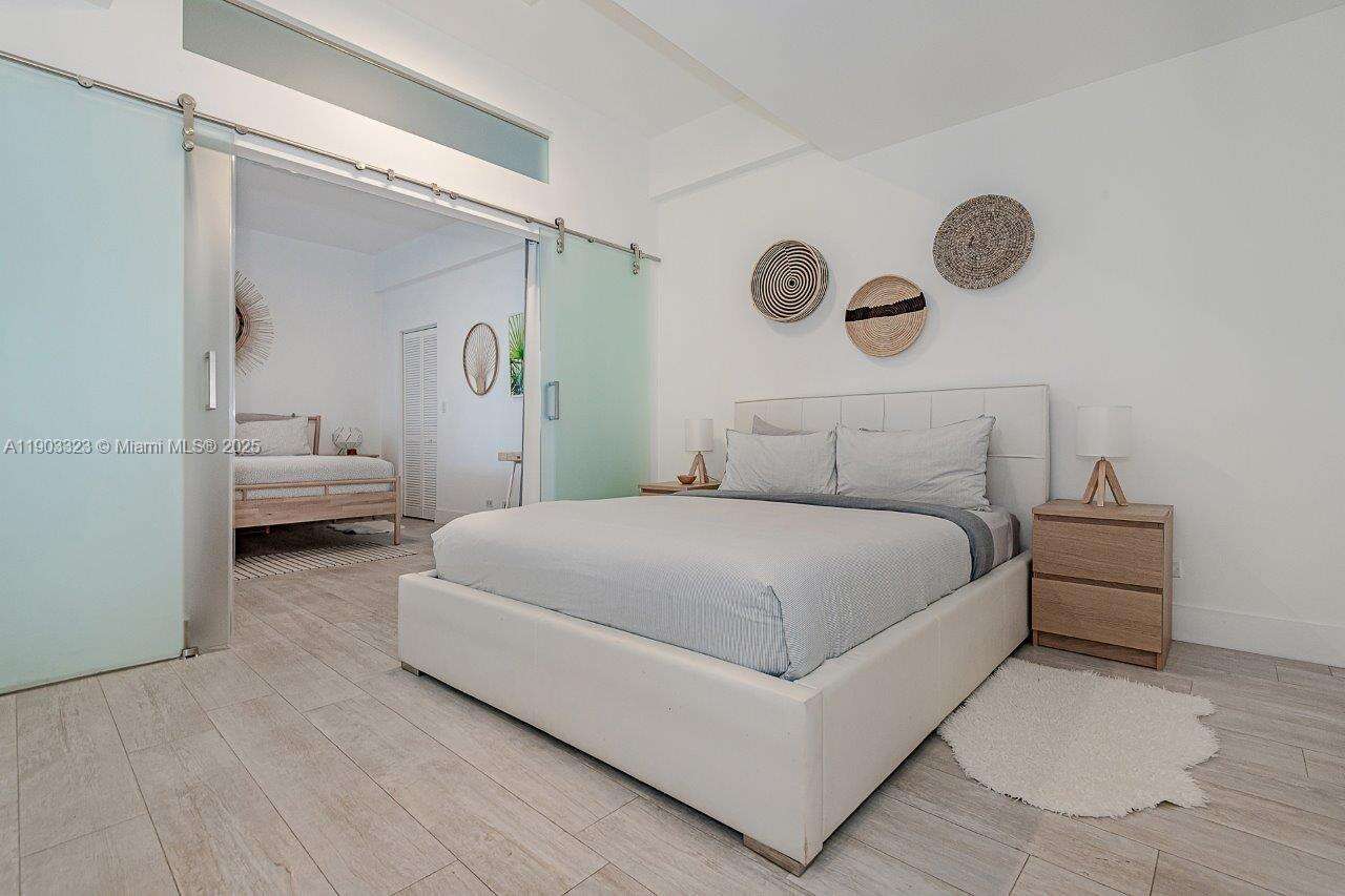 Roney Palace at 2301 Collins Ave, Miami Beach, FL 33139 - For Rent photo 10