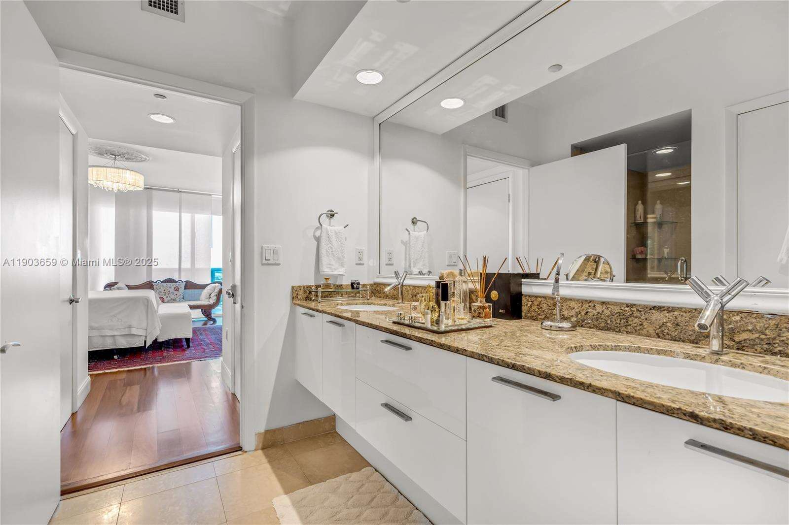 Murano Grande at 400 Alton Rd, Miami Beach, FL 33139 - For Rent photo 26
