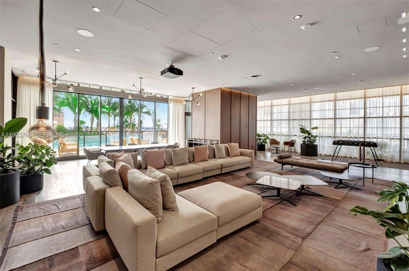 Natiivo | Gale Miami at 159 6 St, Miami, FL 33132 - For Rent photo 7