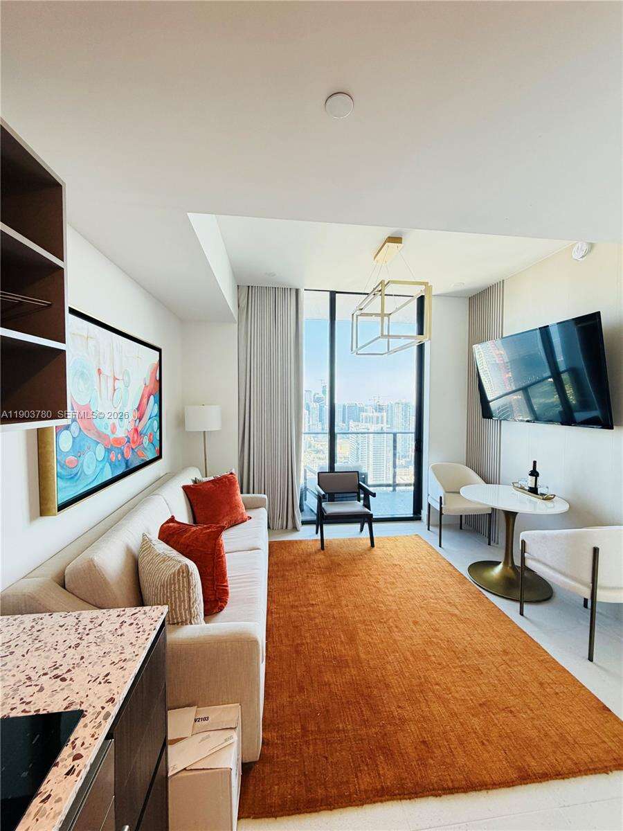 Natiivo | Gale Miami at 159 6 St, Miami, FL 33132 - For Rent photo 9