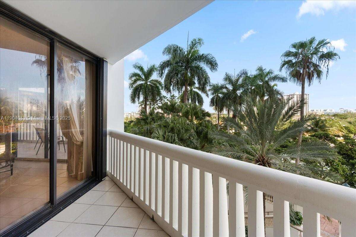 2000 Williams Island at 2000 Island Blvd, Aventura, FL 33160 - For Rent photo 14