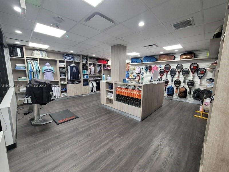 2000 Williams Island at 2000 Island Blvd, Aventura, FL 33160 - For Rent photo 34