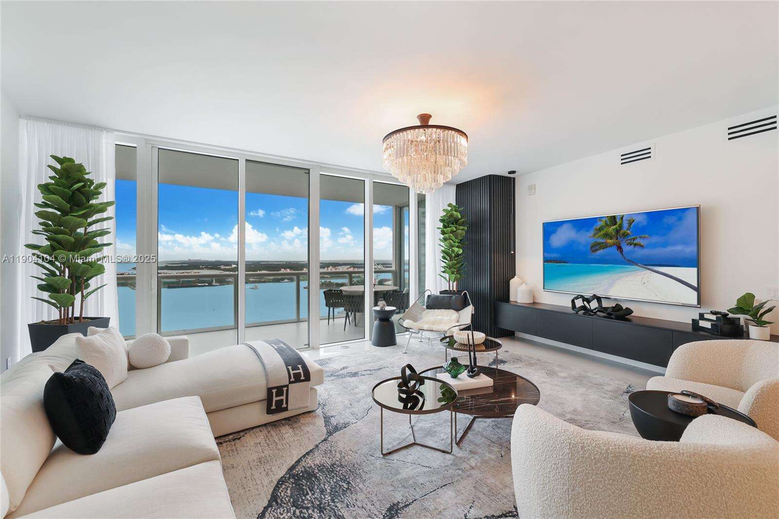 Icon at 450 Alton Rd, Miami Beach, FL 33139 - For Rent photo 12