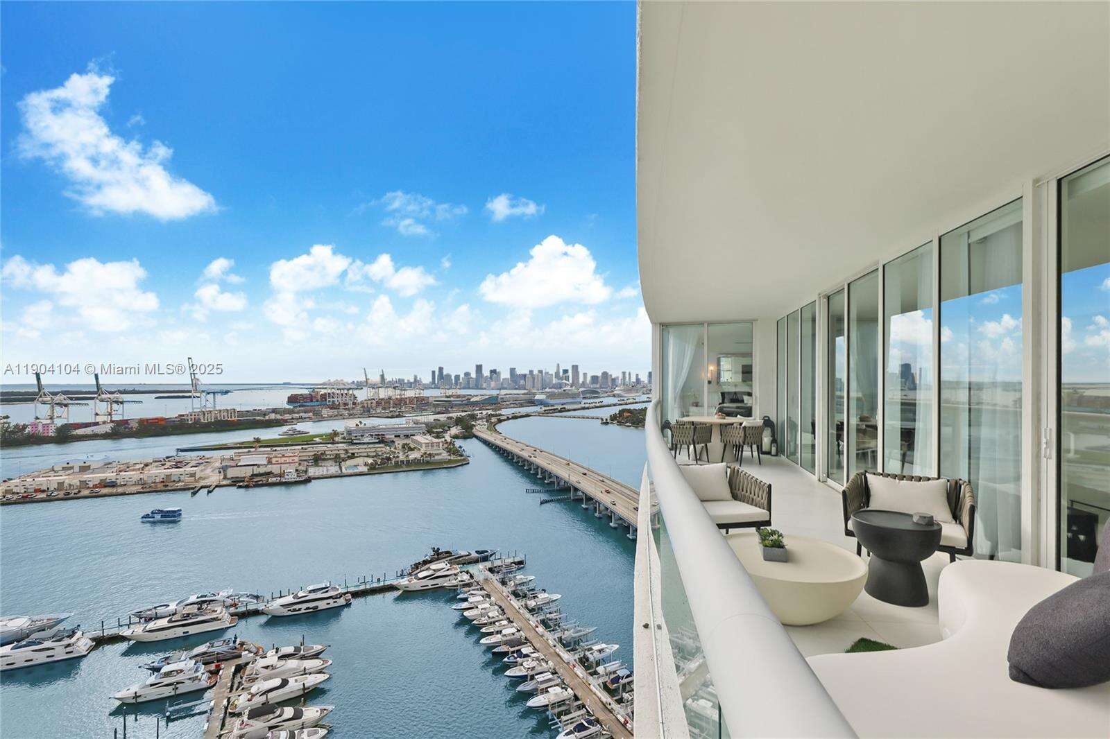 Icon at 450 Alton Rd, Miami Beach, FL 33139 - For Rent photo 14