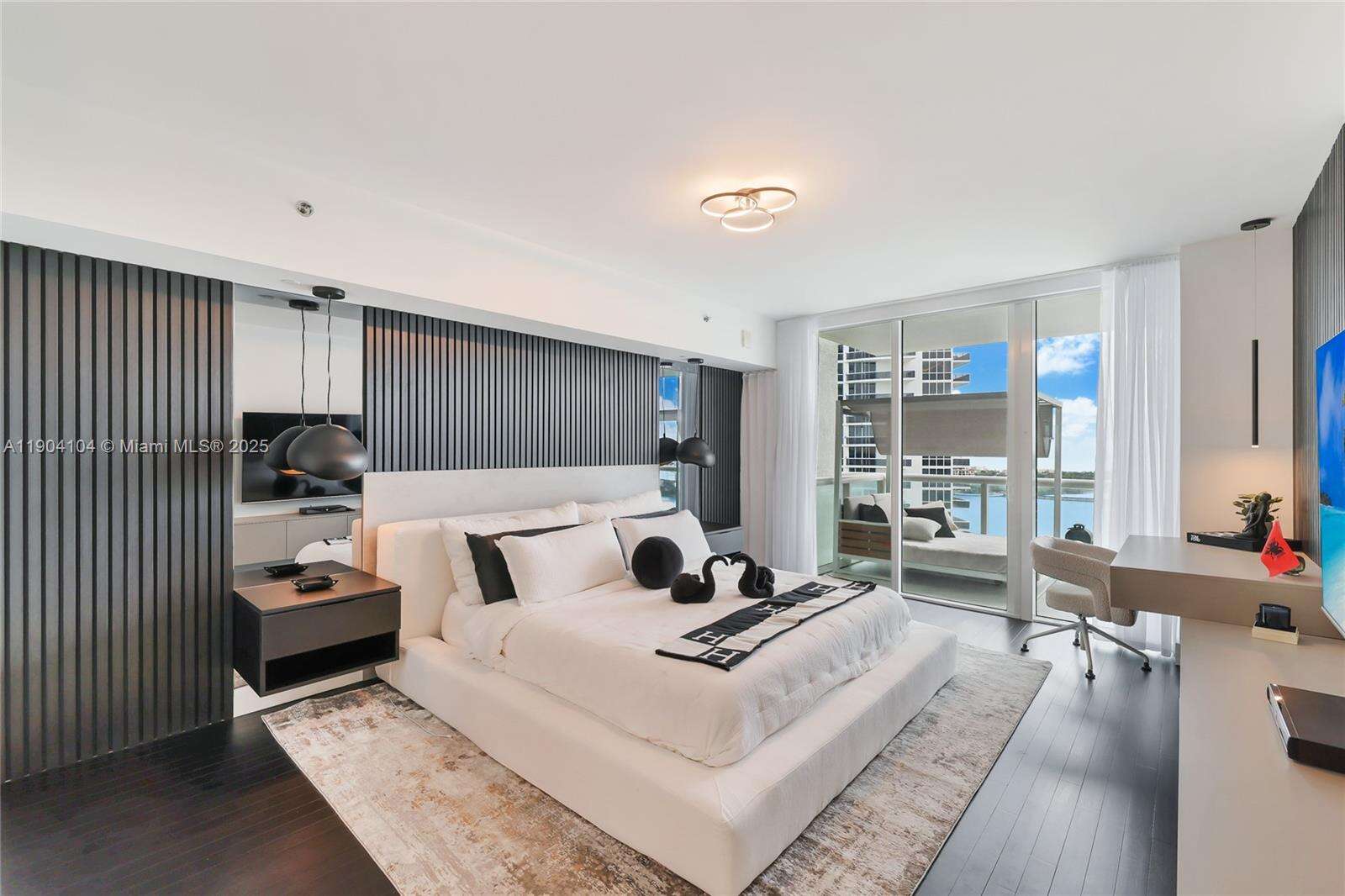 Icon at 450 Alton Rd, Miami Beach, FL 33139 - For Rent photo 18