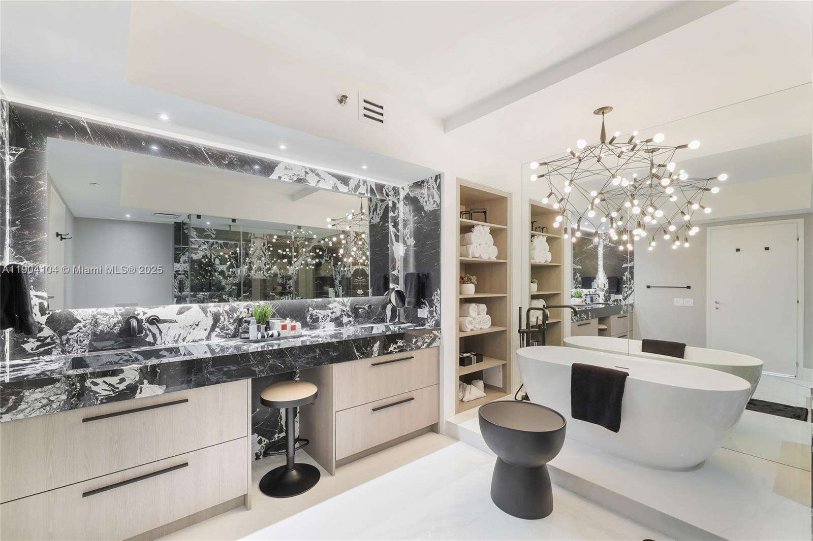 Icon at 450 Alton Rd, Miami Beach, FL 33139 - For Rent photo 21