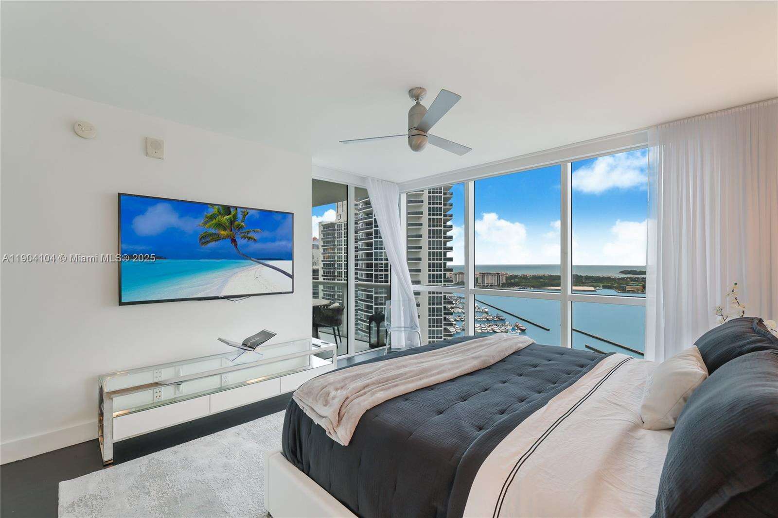 Icon at 450 Alton Rd, Miami Beach, FL 33139 - For Rent photo 31