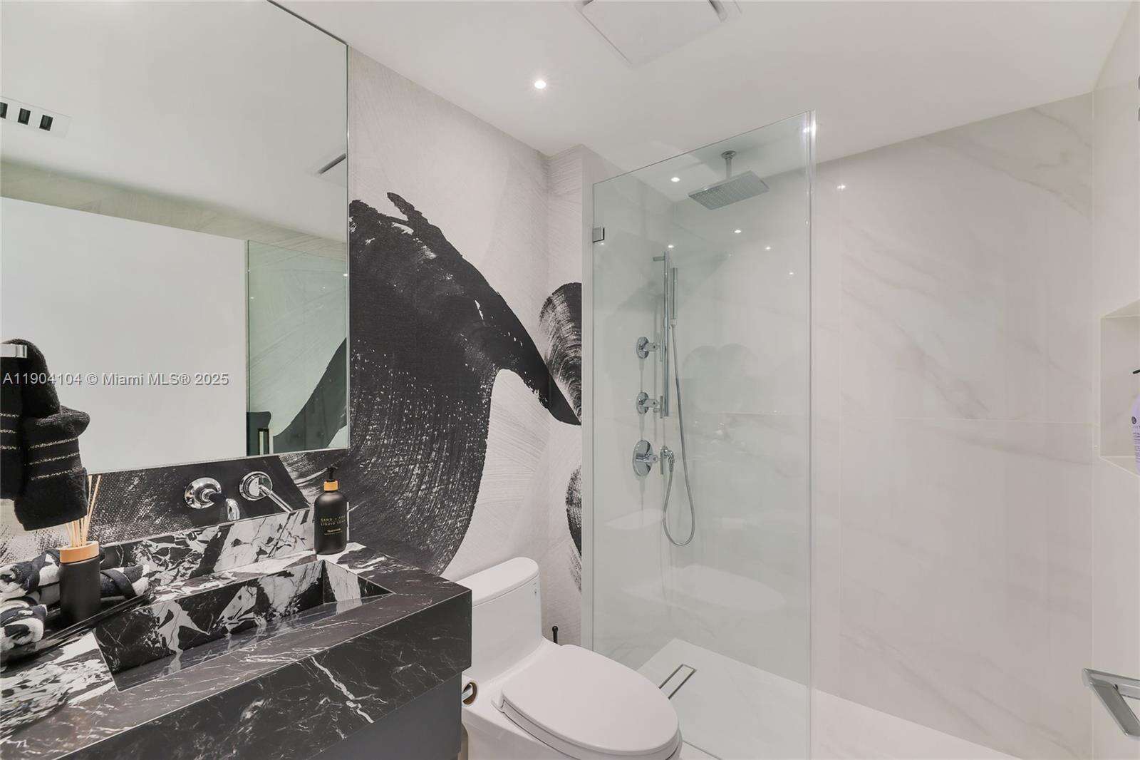Icon at 450 Alton Rd, Miami Beach, FL 33139 - For Rent photo 33
