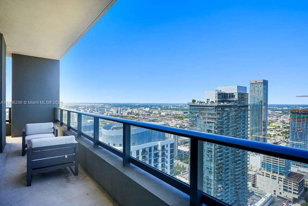 Miami, FL 33132 - For Rent photo 1