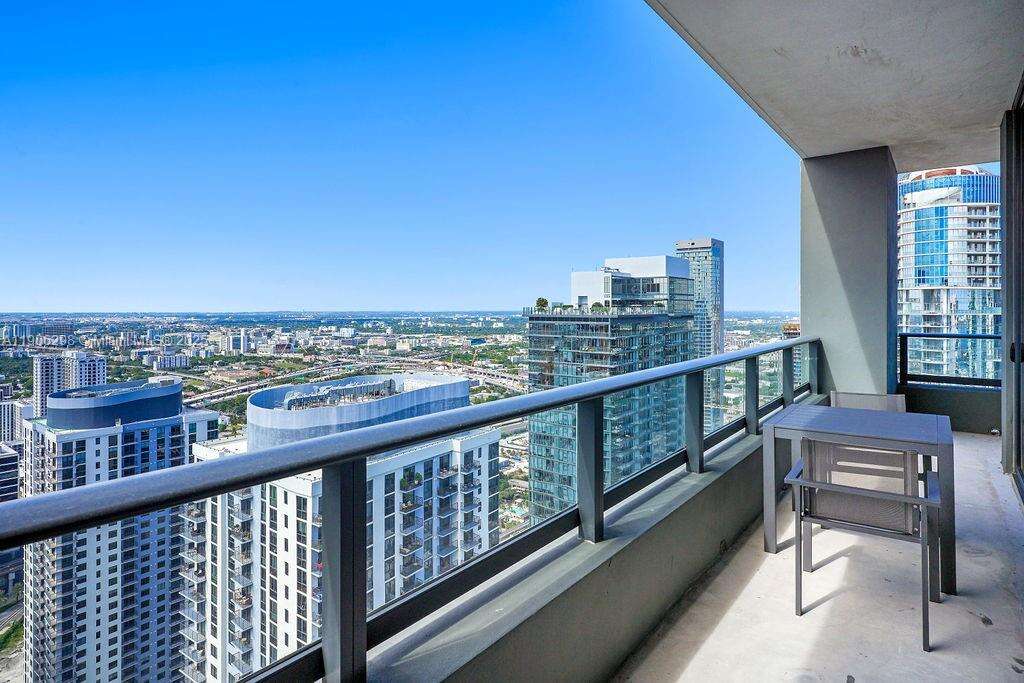 Miami, FL 33132 - For Rent photo 2