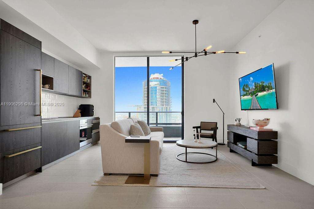 Miami, FL 33132 - For Rent photo 12