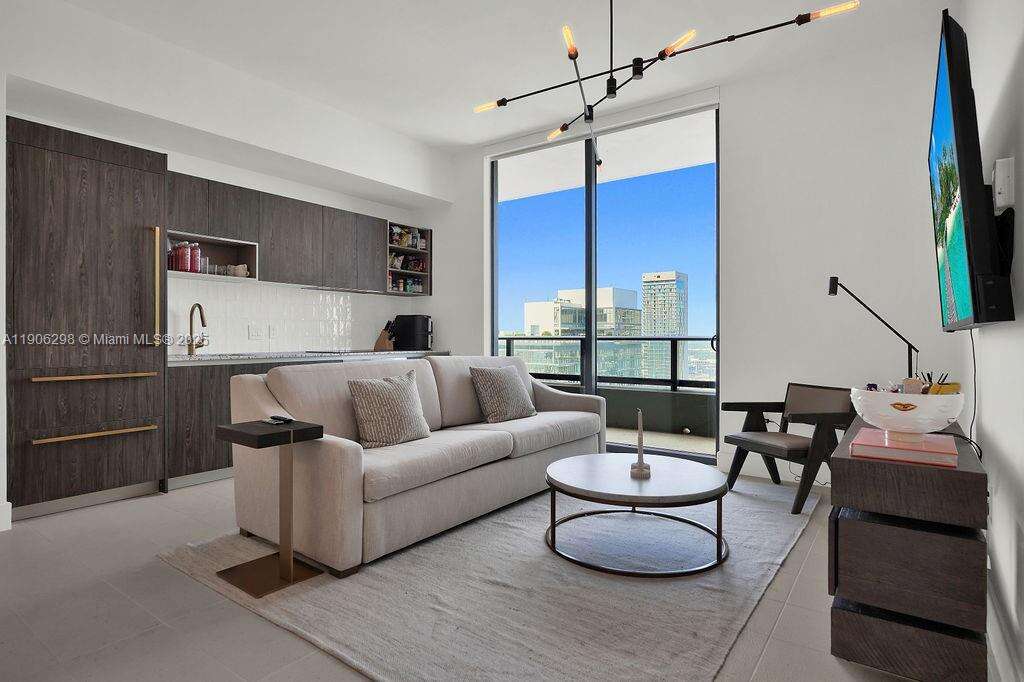 Miami, FL 33132 - For Rent photo 13