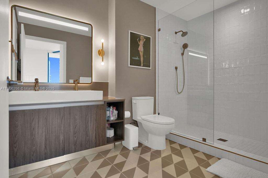 Miami, FL 33132 - For Rent photo 19