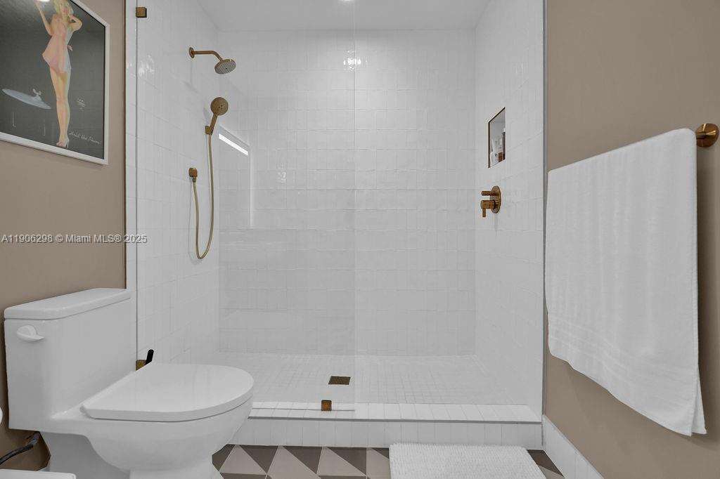 Miami, FL 33132 - For Rent photo 20