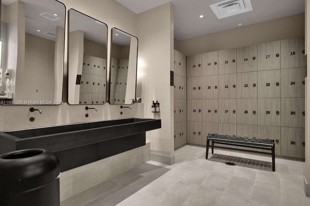 Miami, FL 33132 - For Rent photo 26
