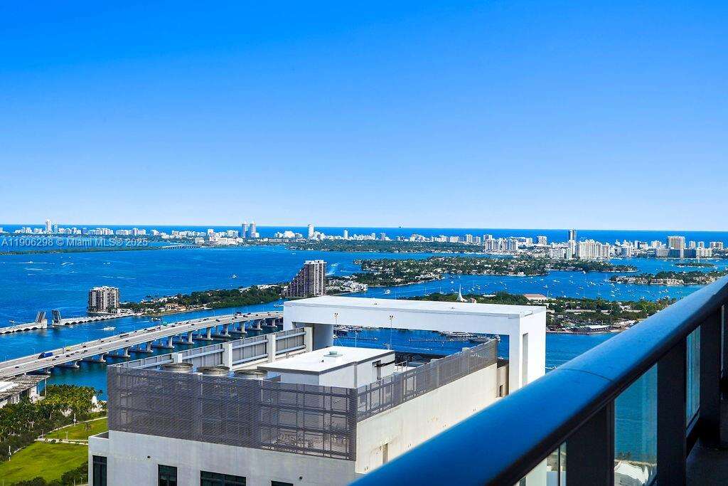 Miami, FL 33132 - For Rent photo 5