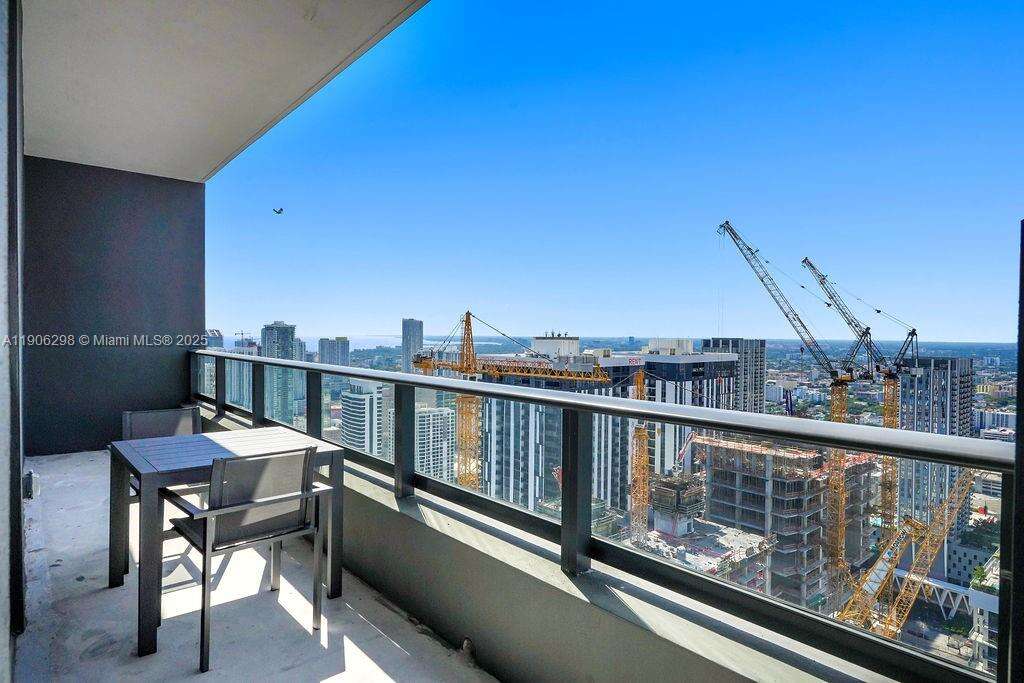 Miami, FL 33132 - For Rent photo 8