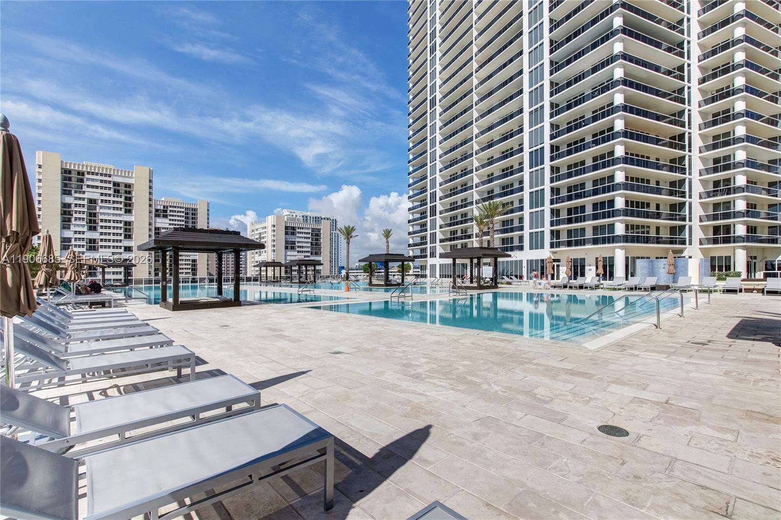 The Beach Club at 1850 Ocean Dr, Hallandale Beach, FL 33009 - For Rent photo 21