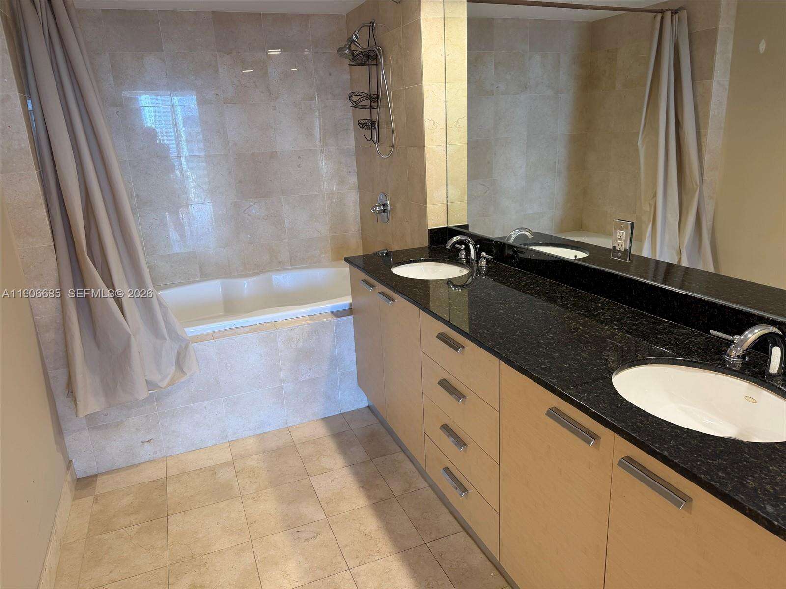 The Beach Club at 1850 Ocean Dr, Hallandale Beach, FL 33009 - For Rent photo 5