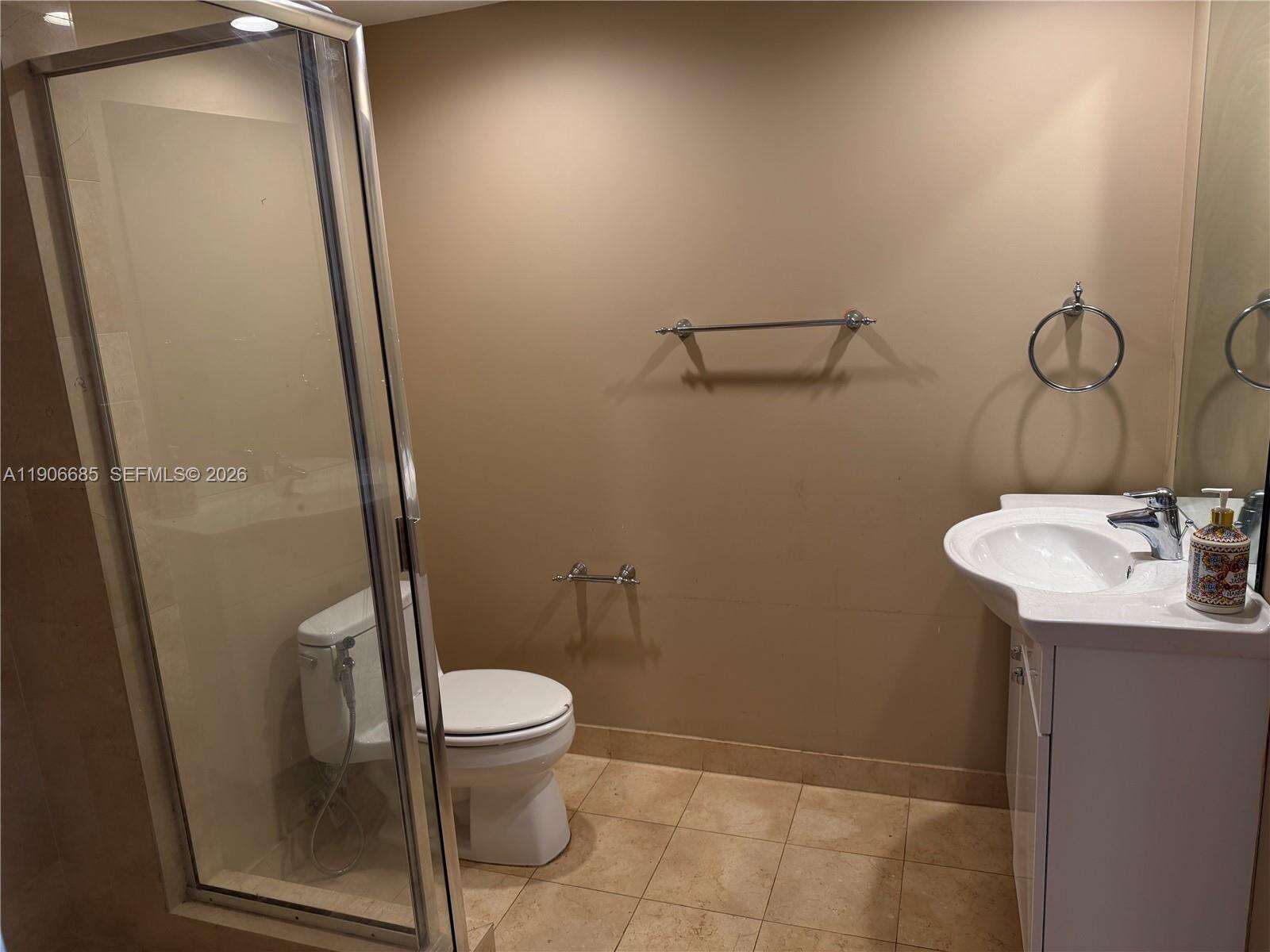 The Beach Club at 1850 Ocean Dr, Hallandale Beach, FL 33009 - For Rent photo 10