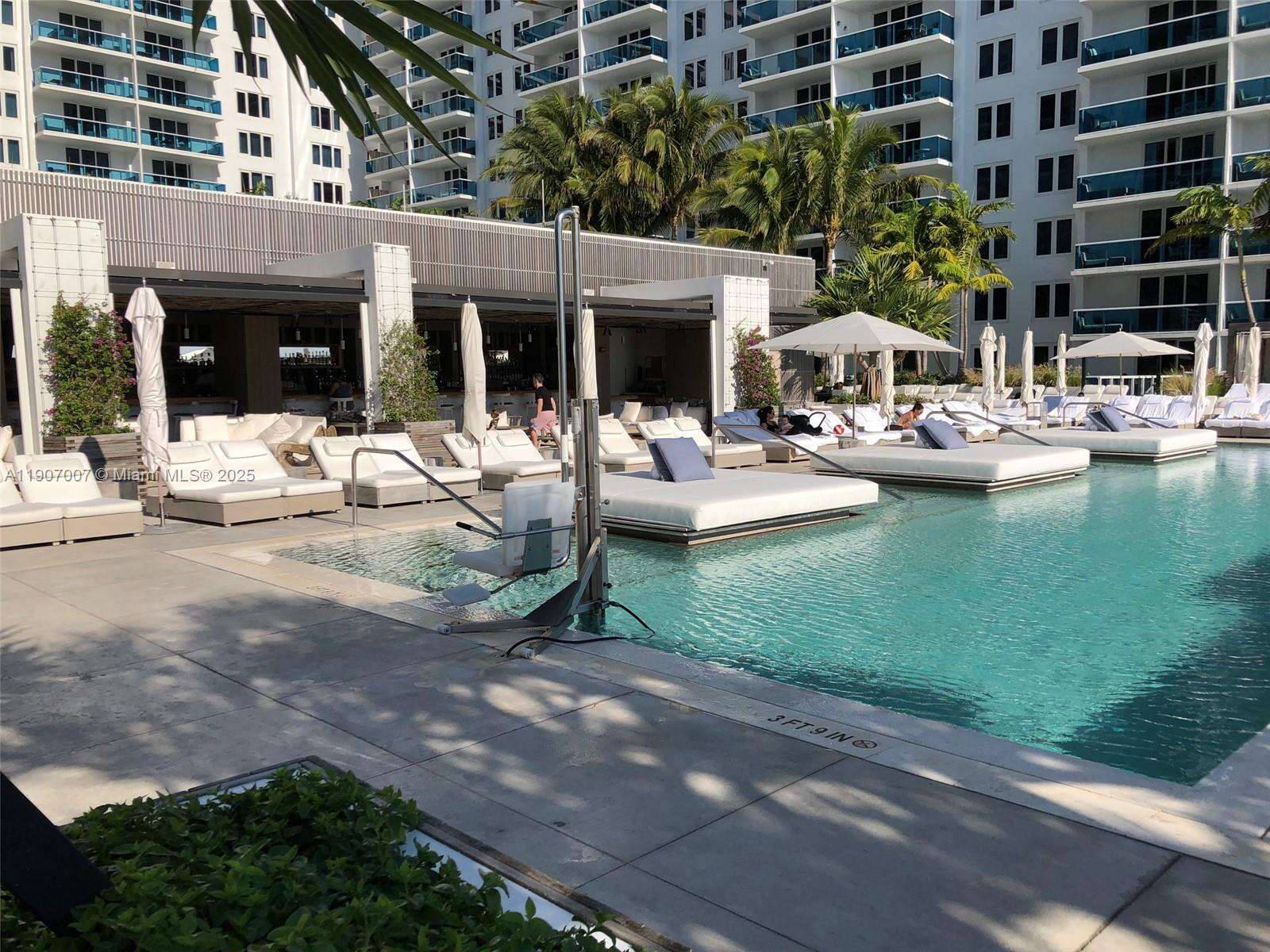 Roney Palace at 2301 Collins Ave, Miami Beach, FL 33139 - For Rent photo 16