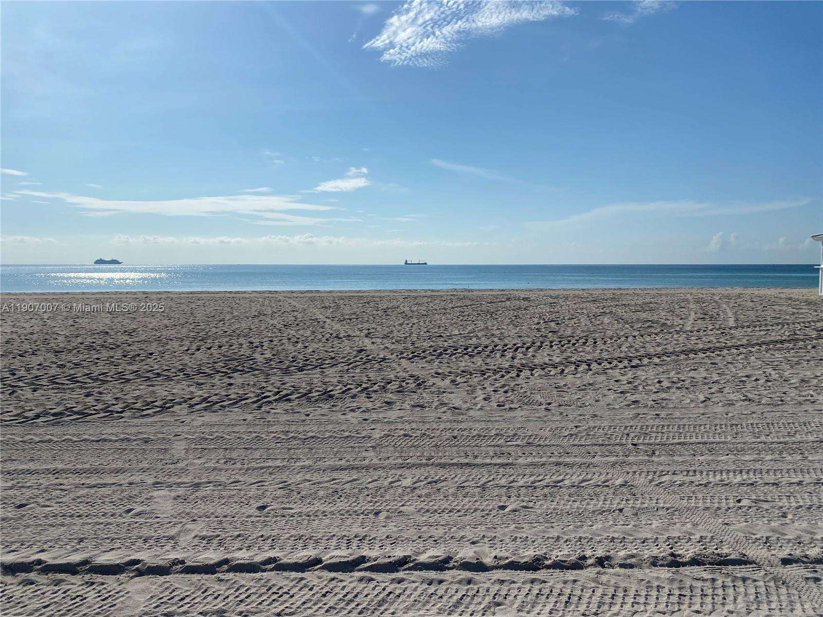 Roney Palace at 2301 Collins Ave, Miami Beach, FL 33139 - For Rent photo 23