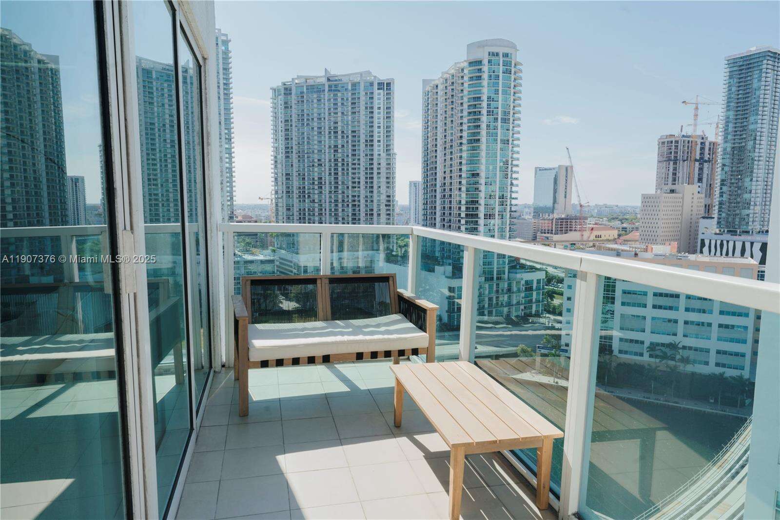 Brickell On The River at 41 5 St, Miami, FL 33131 - For Rent photo 4