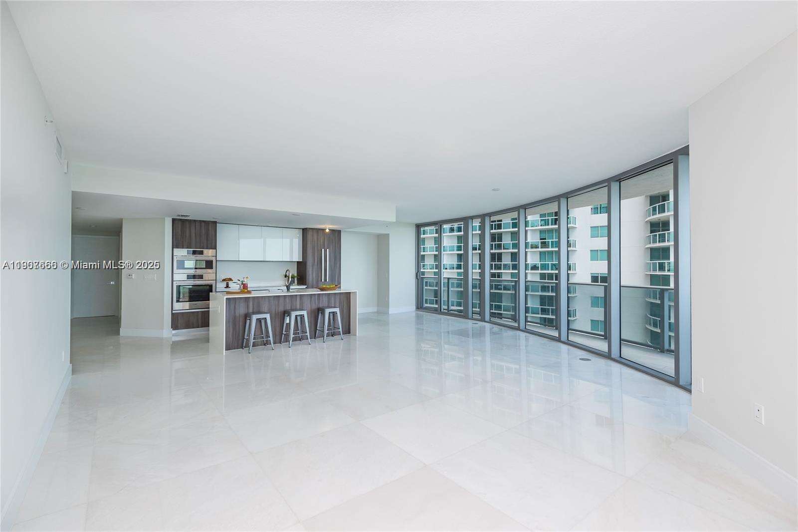 Aria On The Bay at 488 18 St, Miami, FL 33132 - For Rent photo 12