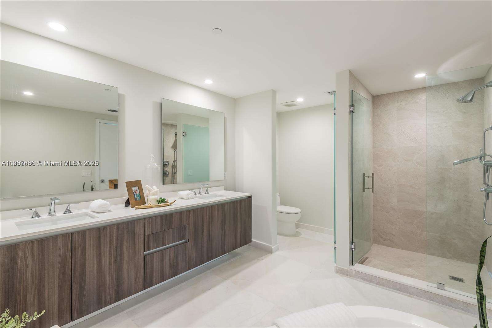 Aria On The Bay at 488 18 St, Miami, FL 33132 - For Rent photo 14