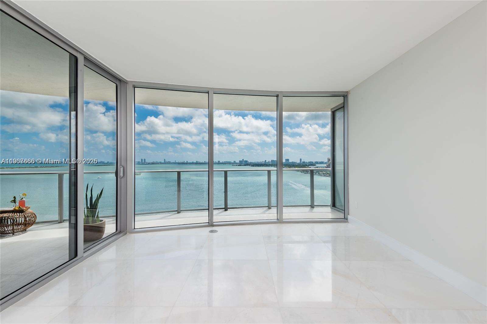 Aria On The Bay at 488 18 St, Miami, FL 33132 - For Rent photo 16